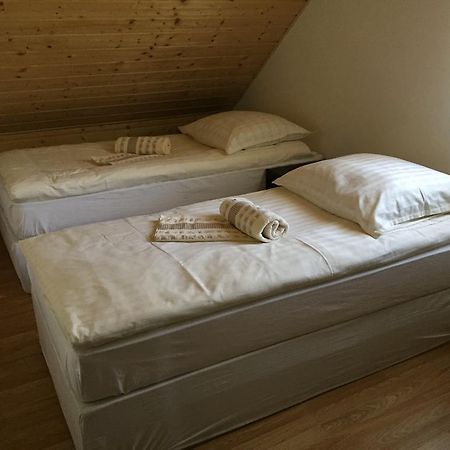 Magyar Golf Club Hotell Kisoroszi Exteriör bild
