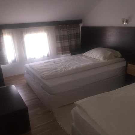 Magyar Golf Club Hotell Kisoroszi Exteriör bild